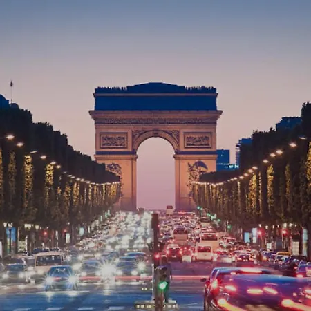 « elysee Chaleureux » Apartment
